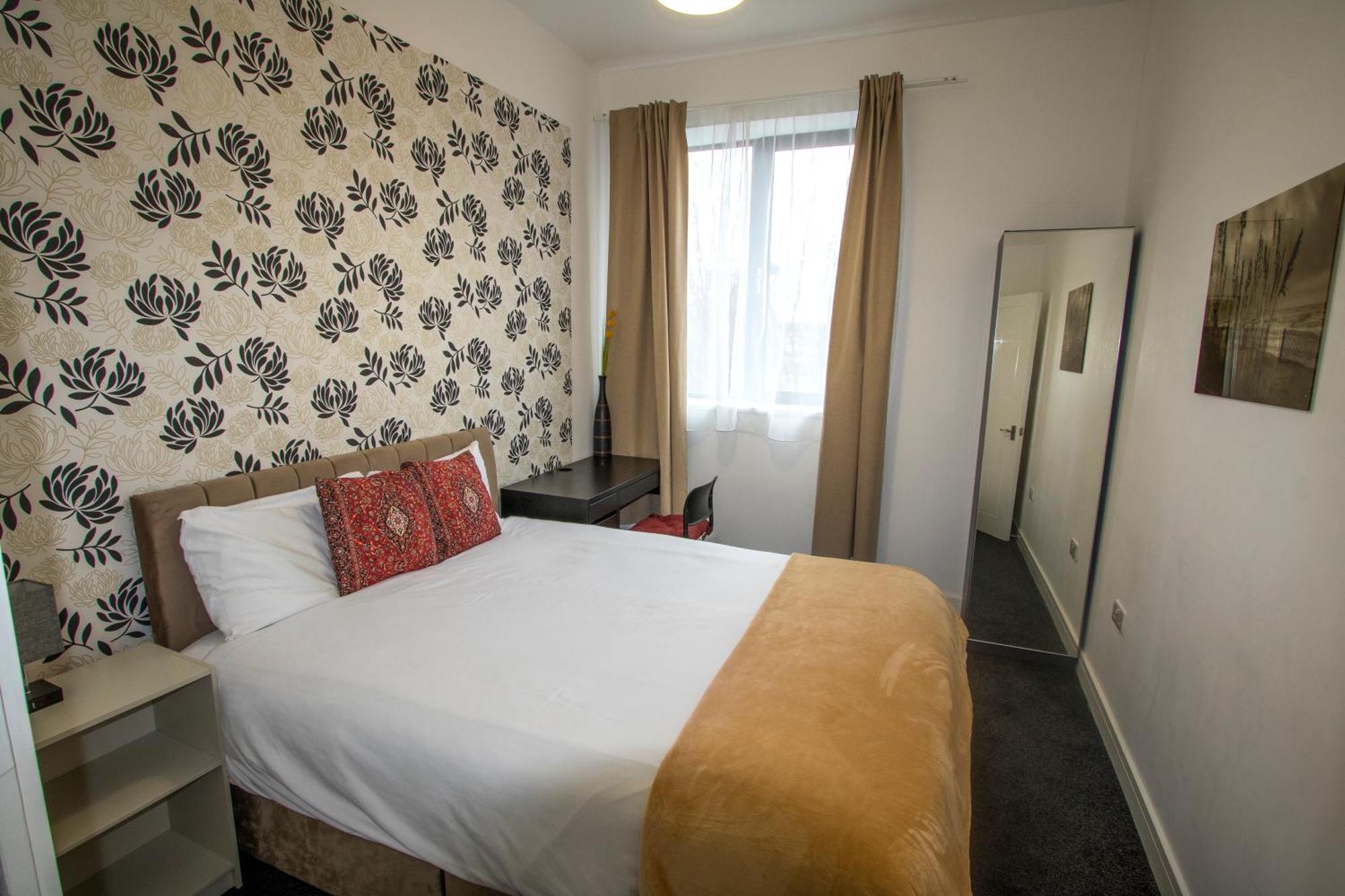 Ideal For Groups - Modern 2 Bedroom Apartment - Free Parking, Transit Links, Close To Stadiums Manchester Exterior photo